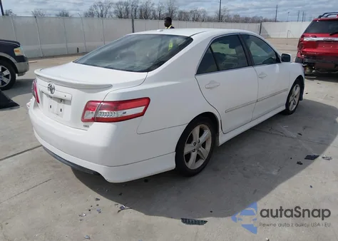 2011 Toyota Camry Se V6 z USA, uszkodzony, nr VIN 4T1BK3EK9BU619928